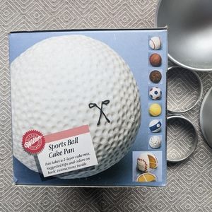 SPORTS BALL 3D CAKE PAN (Wilton)
